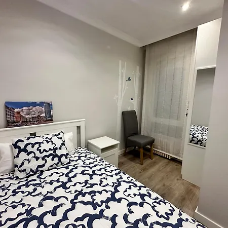 Encantador En El Centro De Con Parking Opcional Apartman